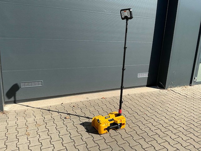 Peli - remote area light 9490 - noodverlichting - afbeelding 5 van  12