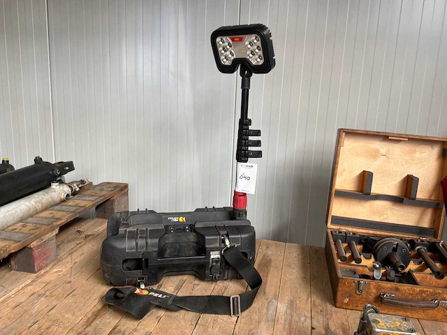 Peli 9490 rals accu bouwlamp - afbeelding 1 van  5