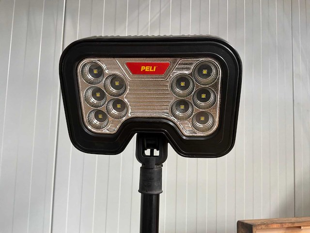 Peli 9490 rals accu bouwlamp - afbeelding 3 van  5
