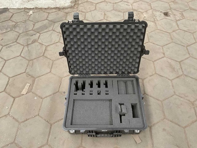 Pelican 1600 case transportkist - afbeelding 4 van  4