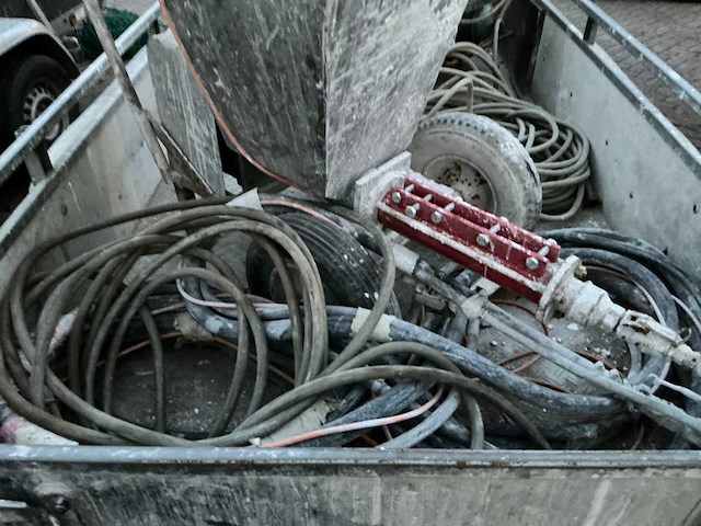 Pelicans zuigercompressor en spack-spuitunit - afbeelding 7 van  8