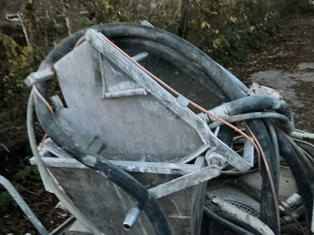 Pelicans zuigercompressor en spack-spuitunit - afbeelding 3 van  6