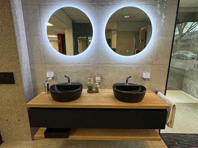 Pelipal showroom badmeubelset - afbeelding 1 van  8