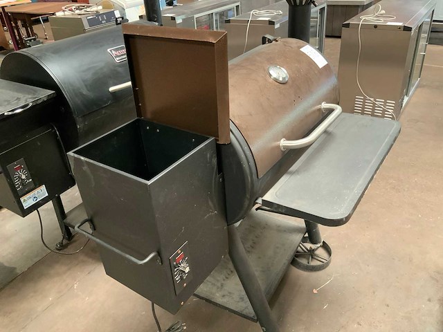 Pelletgrill smoker - afbeelding 2 van  4