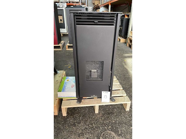 Pelletkachel - bronpi, free-6 zwart - zonder elektra - afbeelding 1 van  4