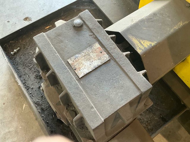 Pema / esab 80 t zelfinstellende lasrolstelling – 80 ton – 6,6 kw - afbeelding 17 van  40