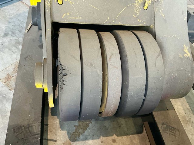 Pema / esab 80 t zelfinstellende lasrolstelling – 80 ton – 6,6 kw - afbeelding 21 van  23