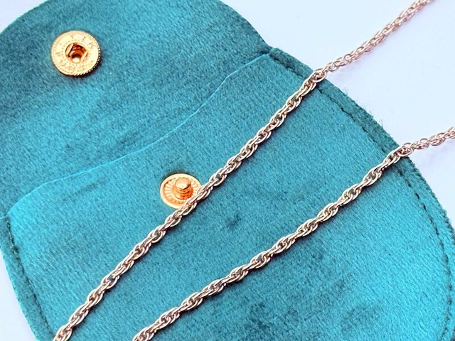 Pendant collier ''queen elisabeth inspired'' - n.f.s. - afbeelding 4 van  6