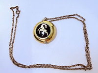 Pendant horloge met voorstelling van steenbok - mechanisch - afbeelding 1 van  4