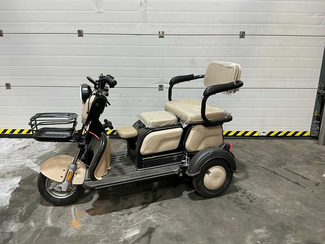 Pengli brand scootmobiel e-scooter - afbeelding 1 van  8