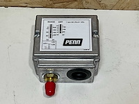 Penn p77aaa-9350 pressostaat 3-30 bar diff 3 5-12 bar style 5 ped - afbeelding 3 van  9