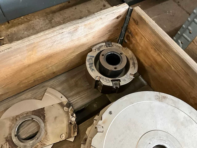 Pennenbank en profileer freesgereedschap - afbeelding 9 van  12