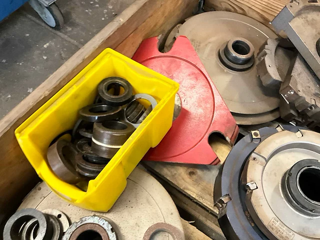 Pennenbank en profileer freesgereedschap - afbeelding 12 van  12