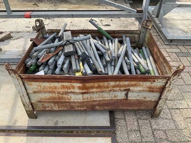 Pennenrekken met pennen (2x) - afbeelding 9 van  9