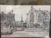 Pentekening van een historisch wintergezicht op het singel in amsterdam met rechts de monumentale oude lutherse kerk - afbeelding 2 van  5
