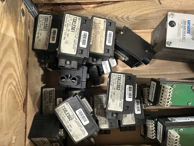 Pepperl+fuchs, ifm - partij elektronica: industriële automatiseringsmodules, sensoren en plc-componenten - afbeelding 7 van  8