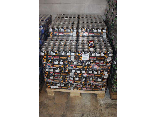 Pepsi cola max mango. 51 trays a 24 blikken 0,33l. totaal 1224 blikken. tht 12-25. bod is inclusief 183,6 e... - afbeelding 2 van  3