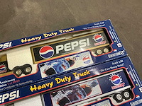 Pepsi heavy duty truck 1:50 miniatuur (2x) - afbeelding 5 van  6