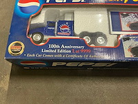 Pepsi heavy duty truck 1:50 miniatuur (2x) - afbeelding 6 van  6