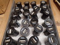 Perel usb car chager aantal 24 stuks. - afbeelding 5 van  5