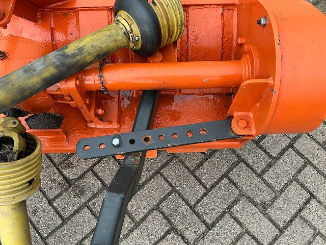 Perfect klepelmaaier - afbeelding 11 van  12