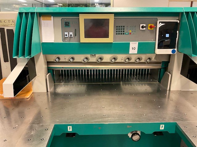 Perfecta 115tvl papier snijmachine en ontstapelaar - afbeelding 6 van  27