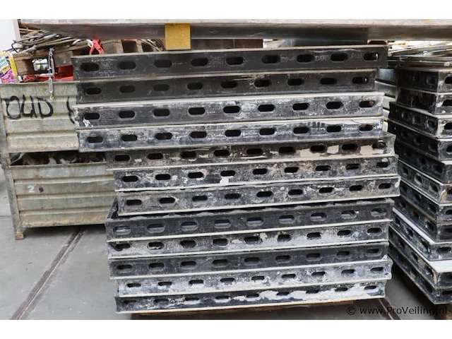 Peri duo bekistingspanelen dp 6, diverse afmetingen - 23 stuks - afbeelding 2 van  7