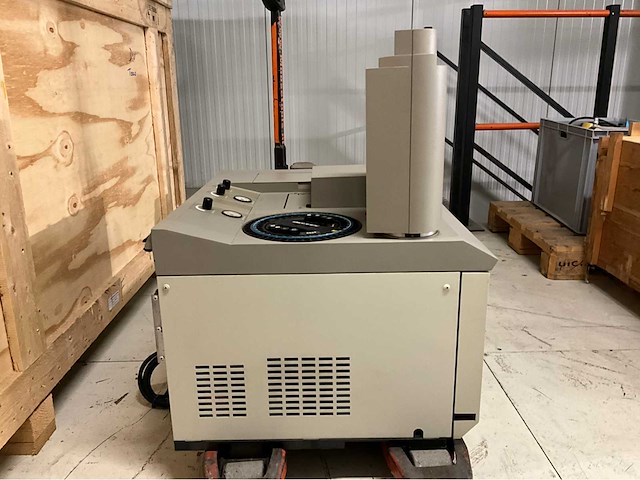 Perkin elmer autosystem xl gaschromatograaf - afbeelding 6 van  10