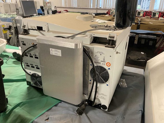 Perkin elmer clarus 680 gas chromatograph - afbeelding 9 van  10
