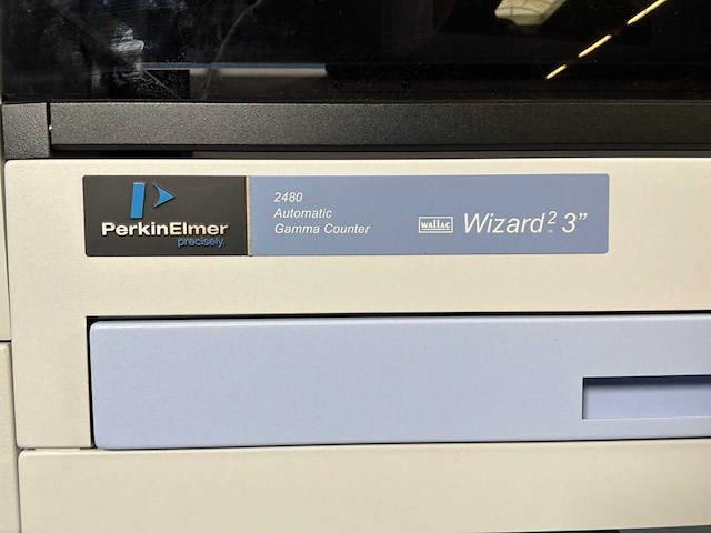 Perkinelmer - 2480 - automatic gamma counter wizard2 - 2009 - afbeelding 12 van  31