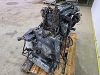 Perkins - 4 cilinder - motor blok - afbeelding 2 van  10