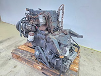 Perkins - 4 cilinder - motor blok - afbeelding 3 van  10