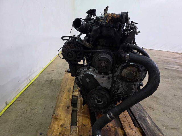 Perkins - 4 cilinder - motor blok - afbeelding 9 van  10