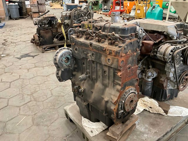 Perkins dieselmotor - afbeelding 4 van  7