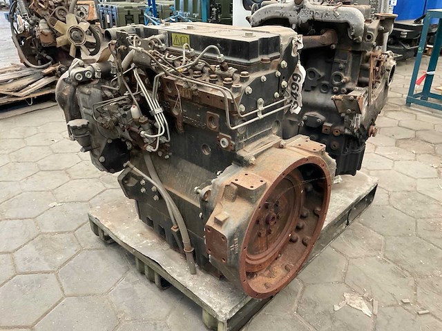 Perkins laad/ graafcombinate dieselmotor - afbeelding 10 van  10