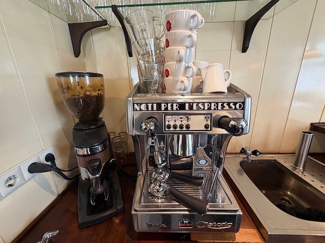 Perla astoria sae-jai espressomachine - afbeelding 1 van  7