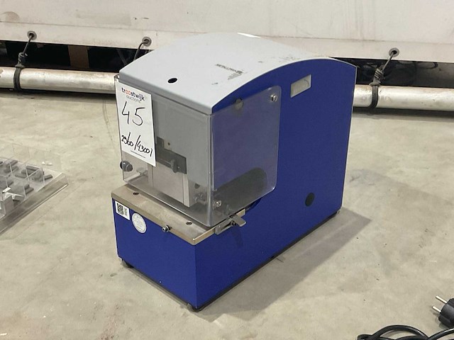 Pernuma - preegstempel machine - afbeelding 10 van  11