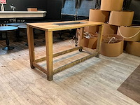 Peroni eikenhouten statafel met ijsbak - afbeelding 1 van  8