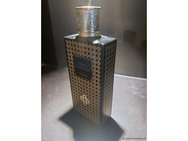 Perris eau de parfum santal du pacifique (tester) - afbeelding 1 van  2