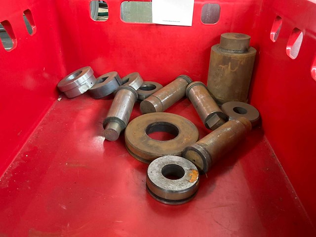 Persgereedschappen / stempel- en matrijsdelen - afbeelding 2 van  2