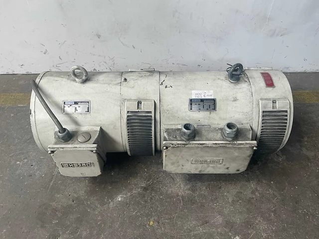 Perske - transformator - afbeelding 1 van  7