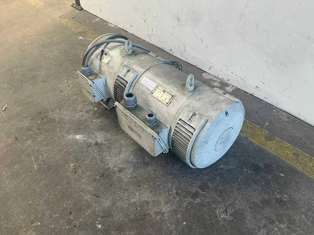 Perske - transformator - afbeelding 5 van  7