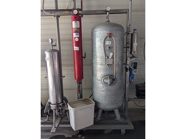 Perslucht conditie installatie oks/zander, 04-202-033, grijs/rood, bouwjaar 2009 - afbeelding 1 van  12