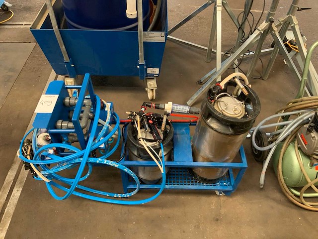 Persluchtcompressor - afbeelding 1 van  8