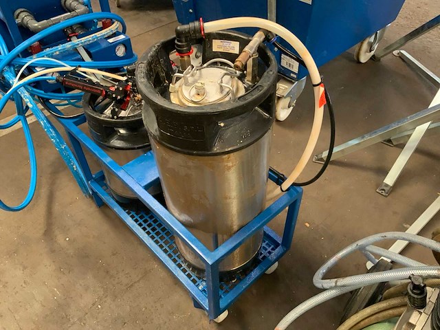 Persluchtcompressor - afbeelding 4 van  8