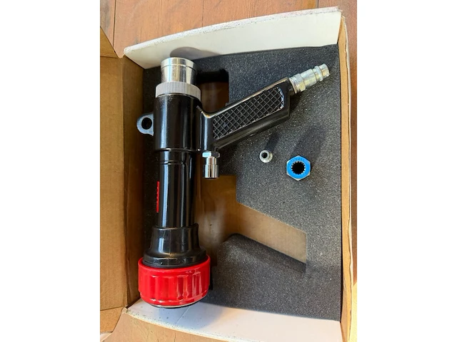Persluchtvulpistool, cordstrap, direct connect fast inflator, zwart/rood, perslucht vulpistool – artikel 4870000 - afbeelding 3 van  3