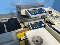 Personen / baby weegschaal (9x) - afbeelding 6 van  9