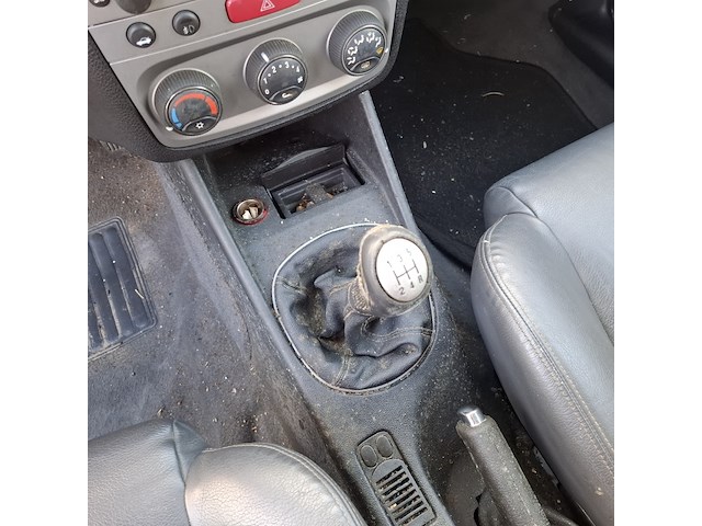 Personenauto, alfa romeo, 147 1.6 t.spark, 2005 - afbeelding 17 van  35