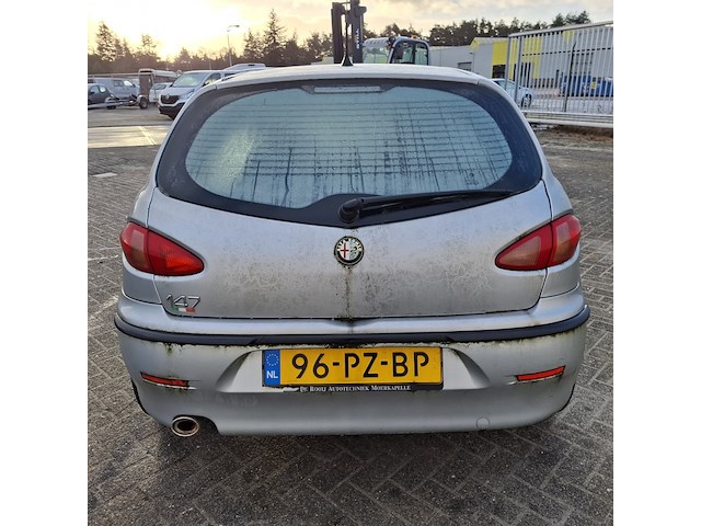 Personenauto, alfa romeo, 147 1.6 t.spark, 2005 - afbeelding 33 van  35