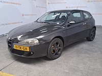 Personenauto, alfa romeo, 147, 2.0 t.spark distinctive, 2006 - afbeelding 1 van  33